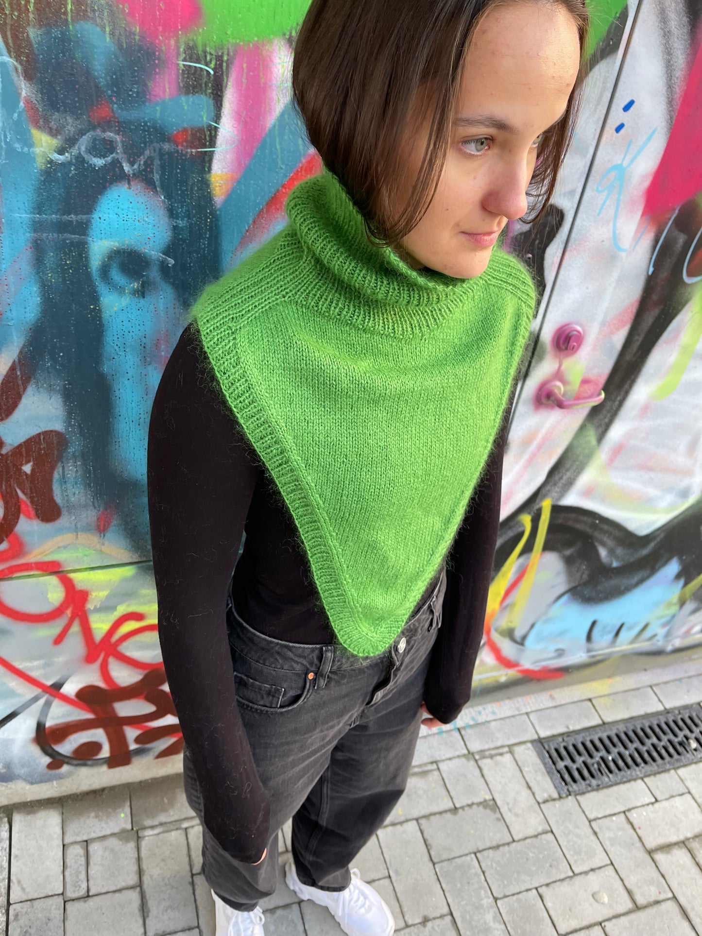 Arrow neck - english