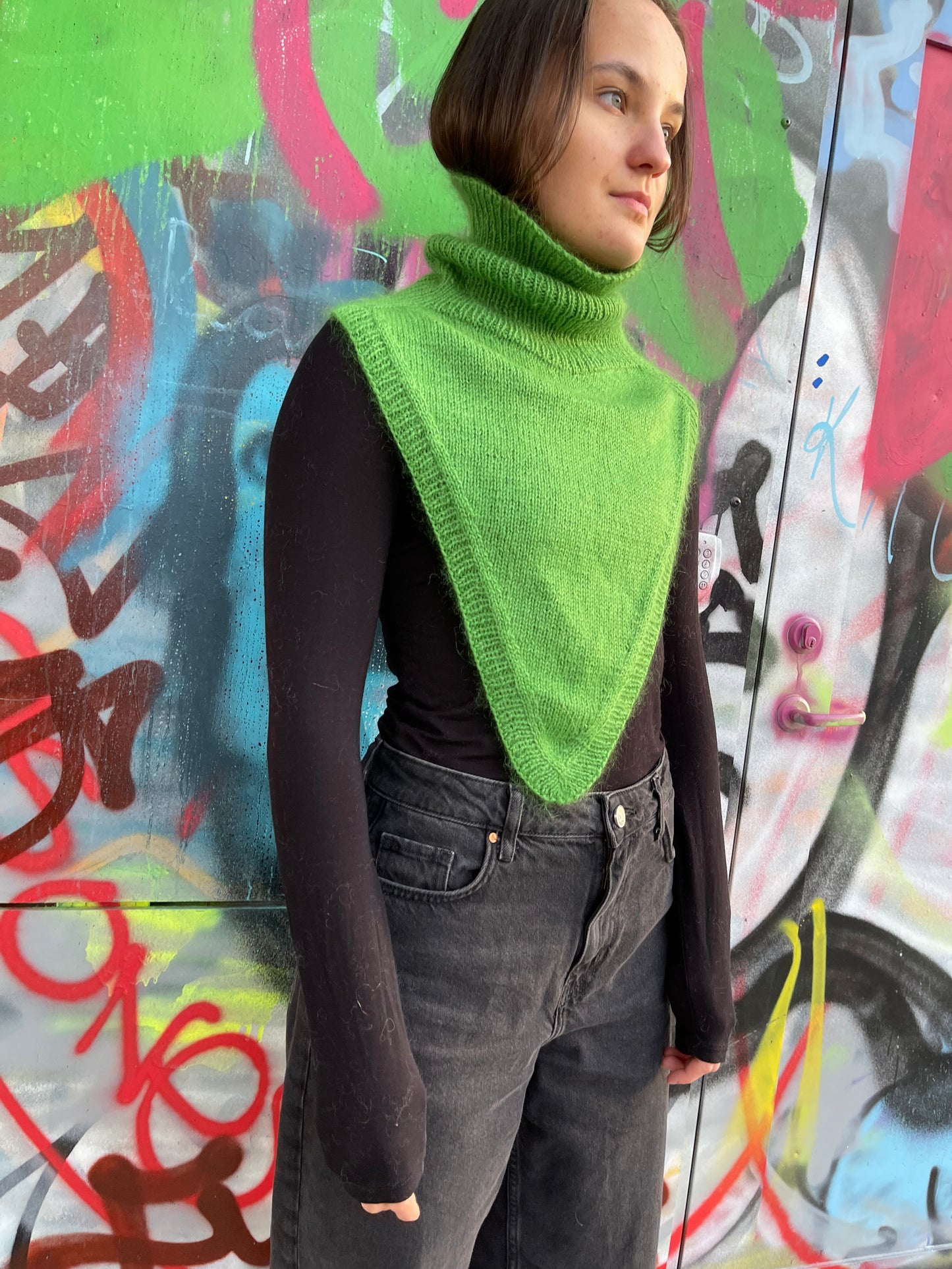 Arrow neck - english