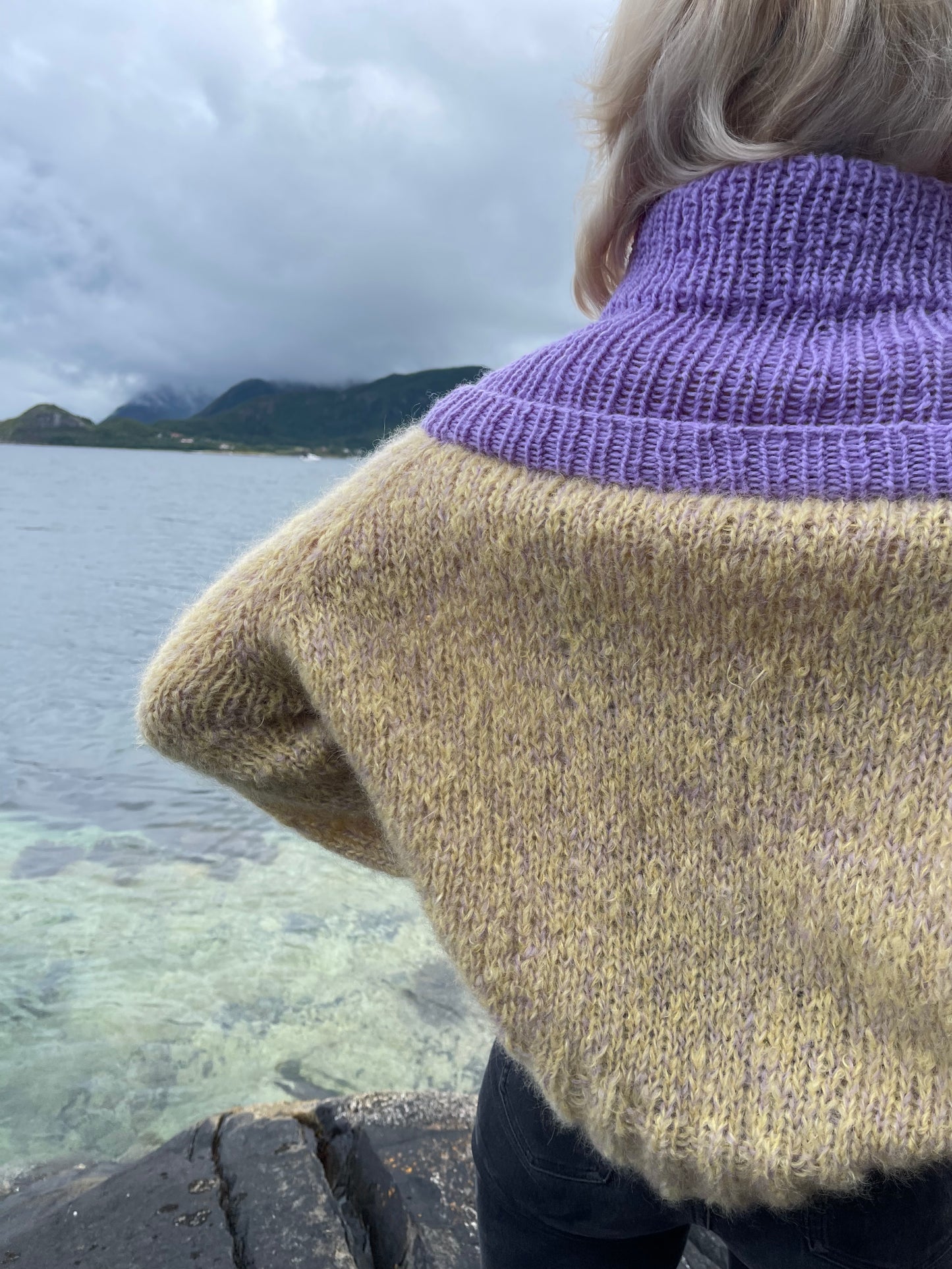 Kahlo sweater