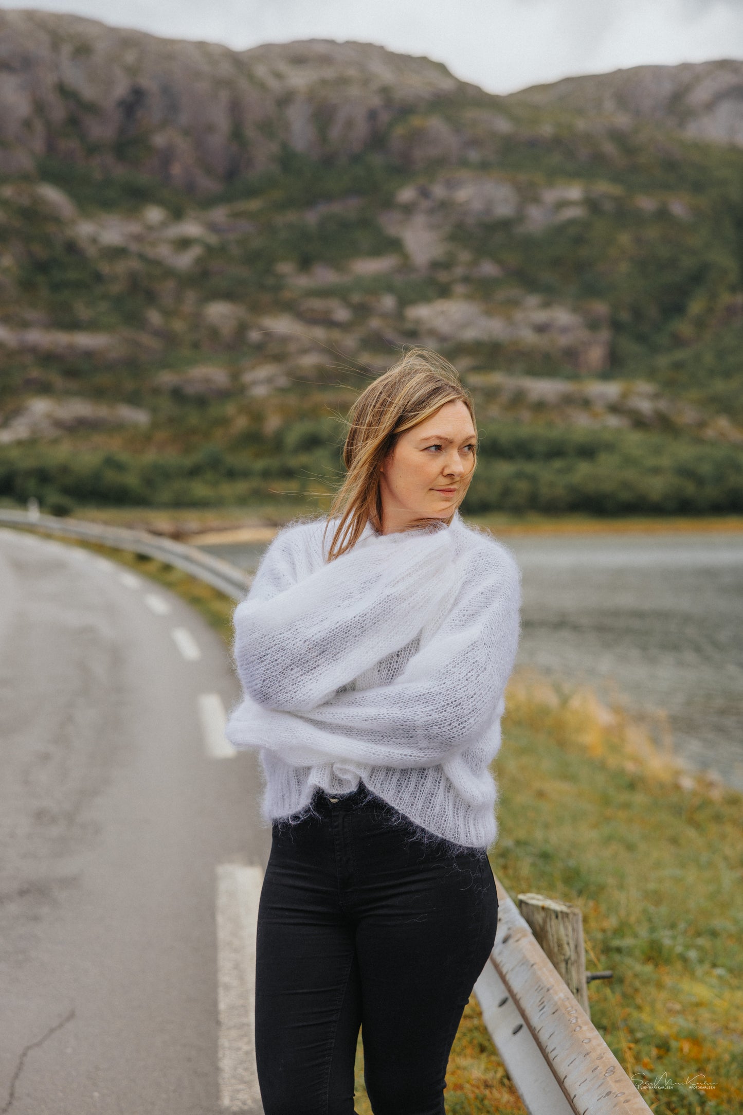 Helga swearter light - ENG